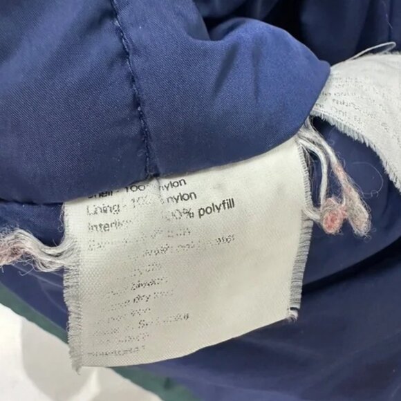 Vintage MEC Hooded Winter Parka Size Medium - Picture 5 of 5